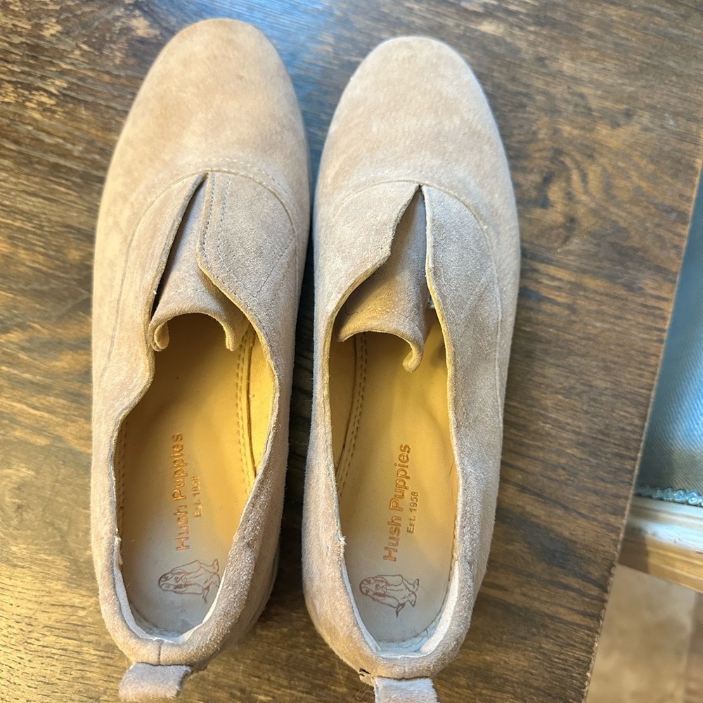 Hush Puppies Tan Loafers Slip-On Comfort